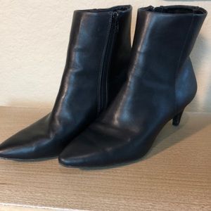 Christian Siriano black medium boots size 10